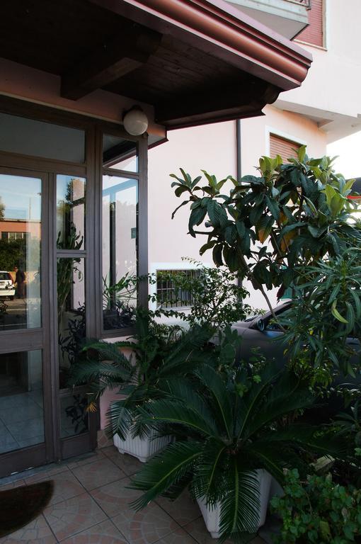 Piccolo Hotel Lamezia SantʼEufemia Lamezia Exteriér fotografie